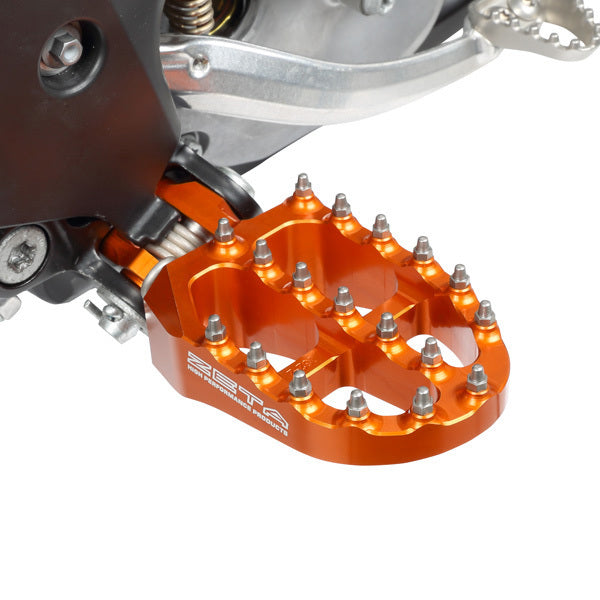 KTM / HUSQVARNA/ GASGAS 2016 - 2023 ZETA ALUMINUM FOOTPEGS (ORANGE) ZE93-1827